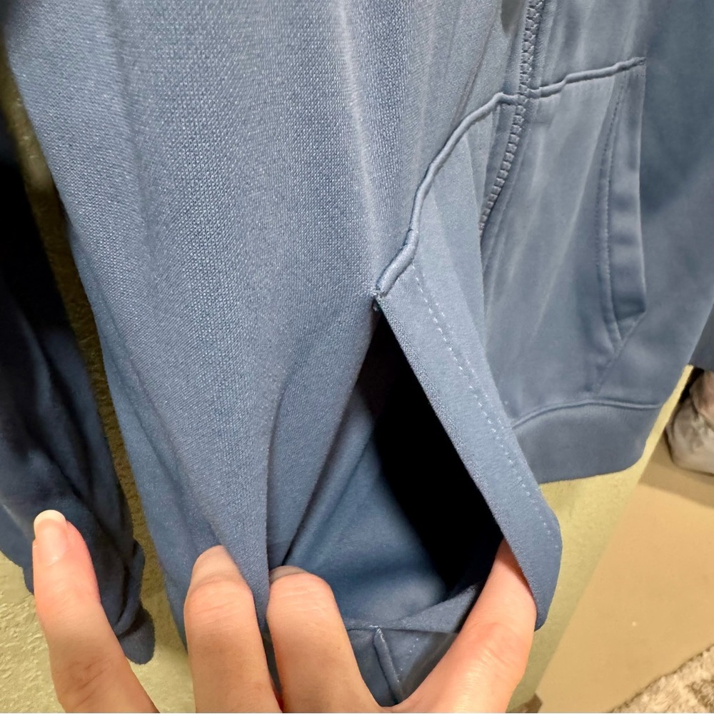 Mondetta Women's Blue Zip-Up Hoodie - Picture 4 of 6